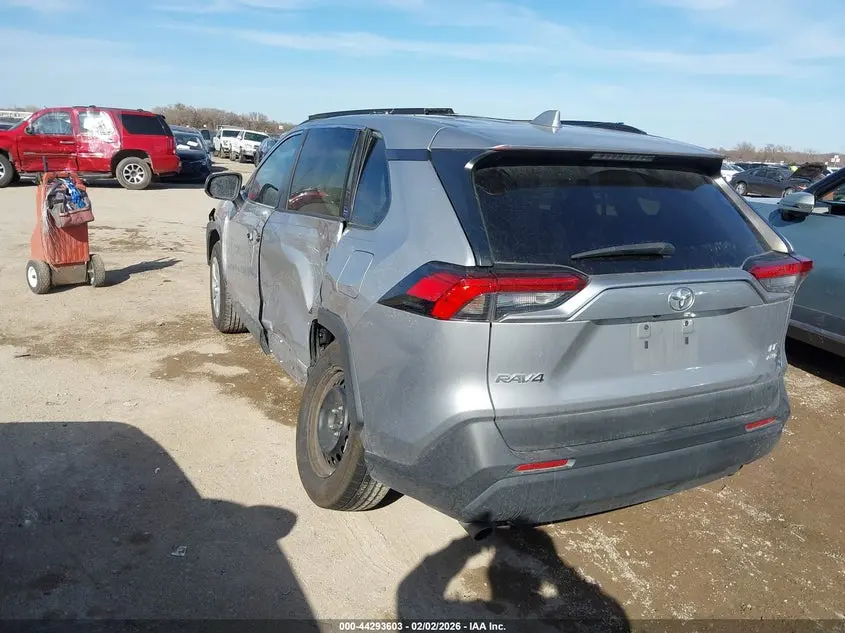 2020 TOYOTA RAV4 LE