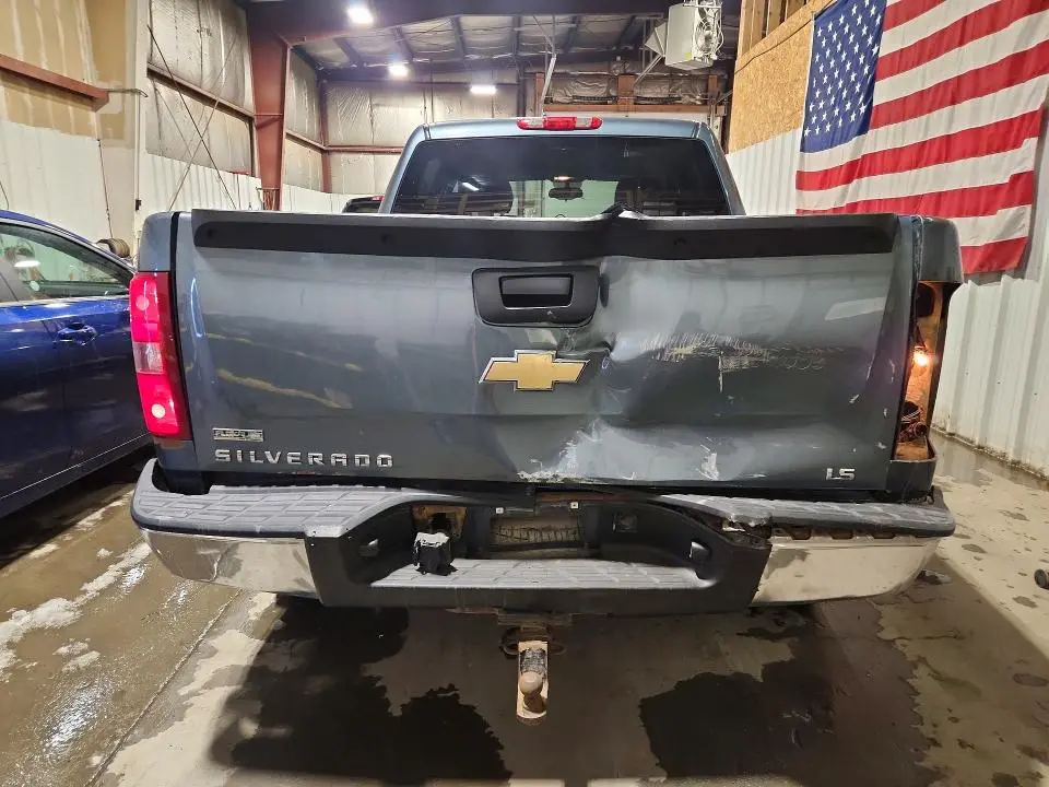 2011 CHEVROLET SILVERADO K1500 LS  