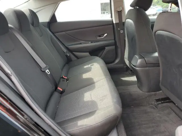 2023 HYUNDAI ELANTRA SE  