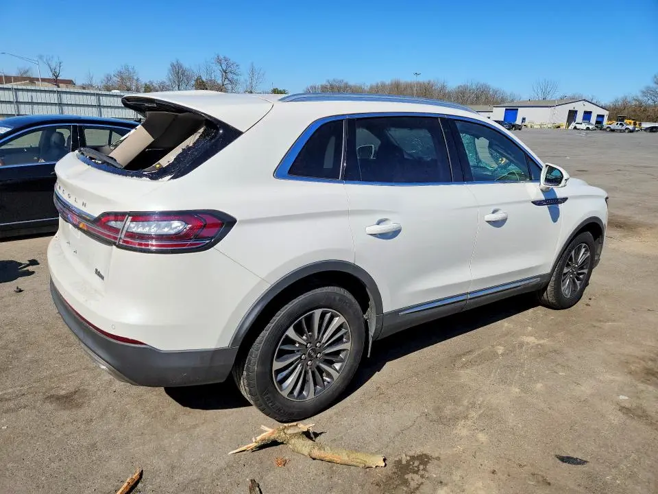 2022 LINCOLN NAUTILUS   