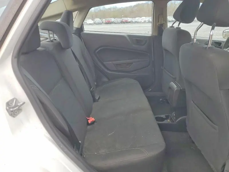 2017 FORD FIESTA SE  