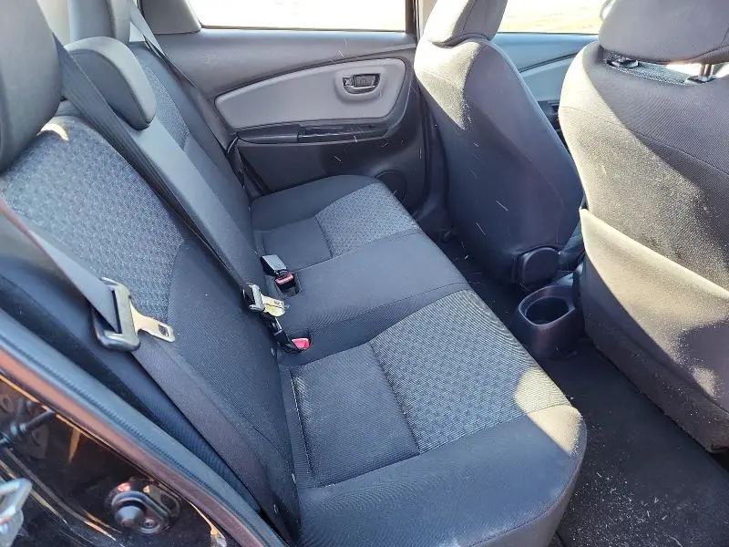 2016 TOYOTA YARIS 5-DOOR L  