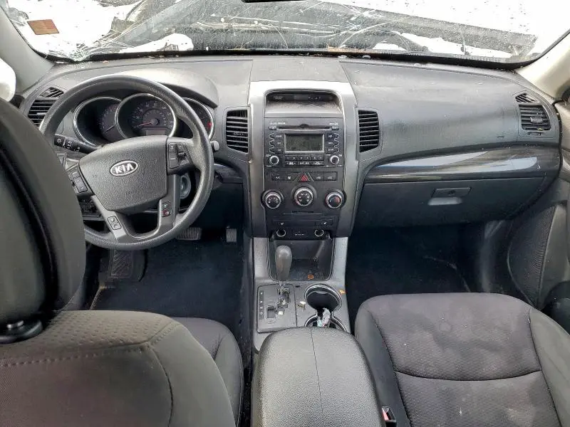 2011 KIA SORENTO BASE  
