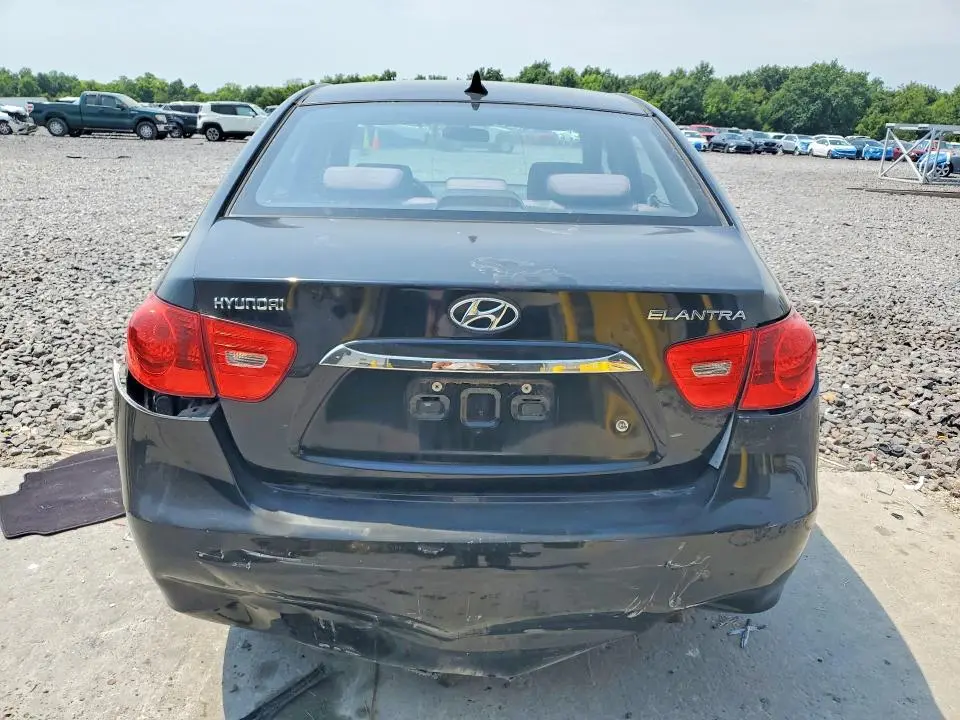 2010 HYUNDAI ELANTRA SE  