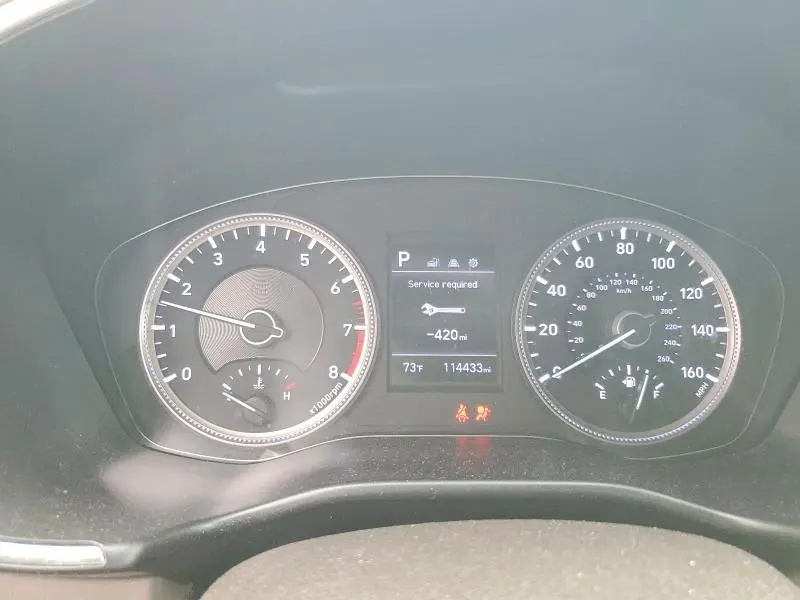 2019 HYUNDAI SANTA FE SE  