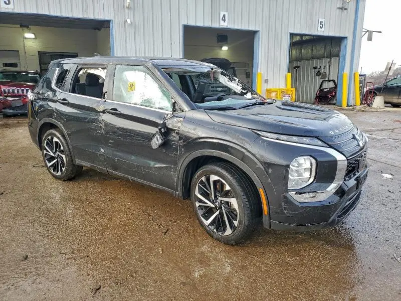 2022 MITSUBISHI OUTLANDER ES  