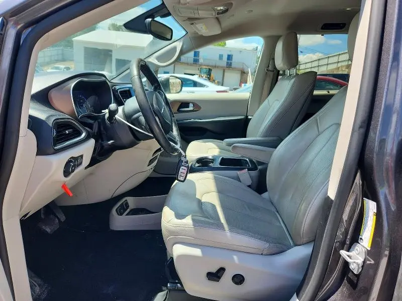 2019 CHRYSLER PACIFICA TOURING L PLUS  