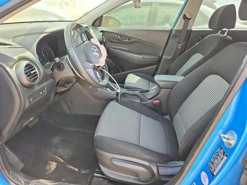 2019 HYUNDAI KONA SE  