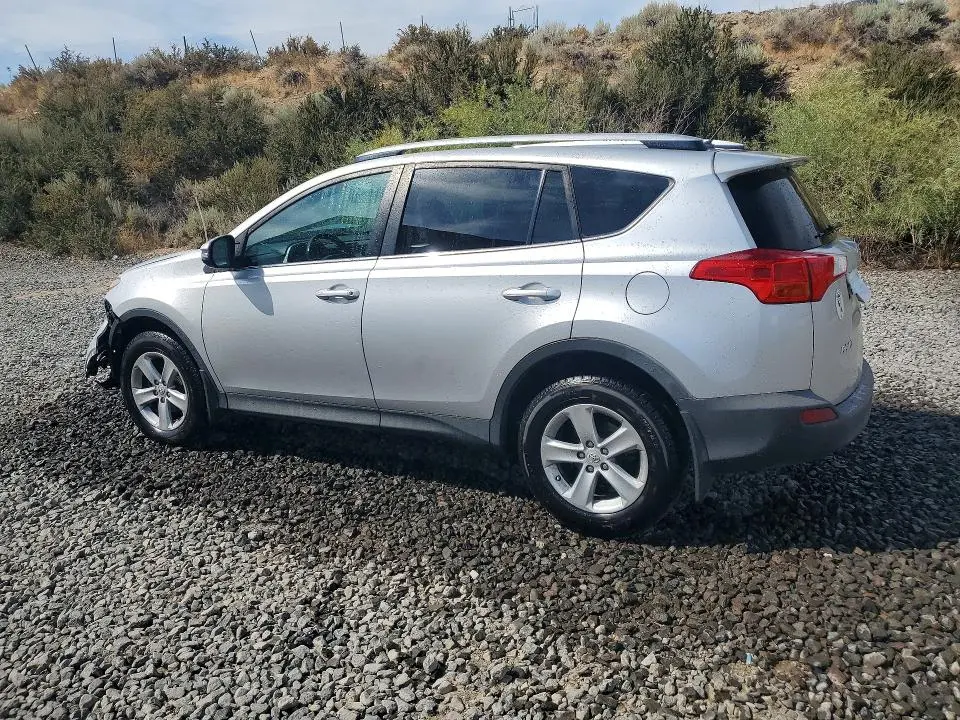 2014 TOYOTA RAV4 XLE  