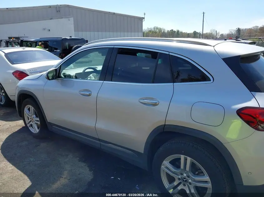 2023 MERCEDES-BENZ GLA 250  