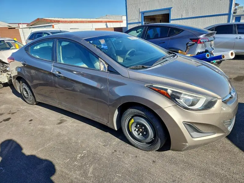 2014 HYUNDAI ELANTRA SE  