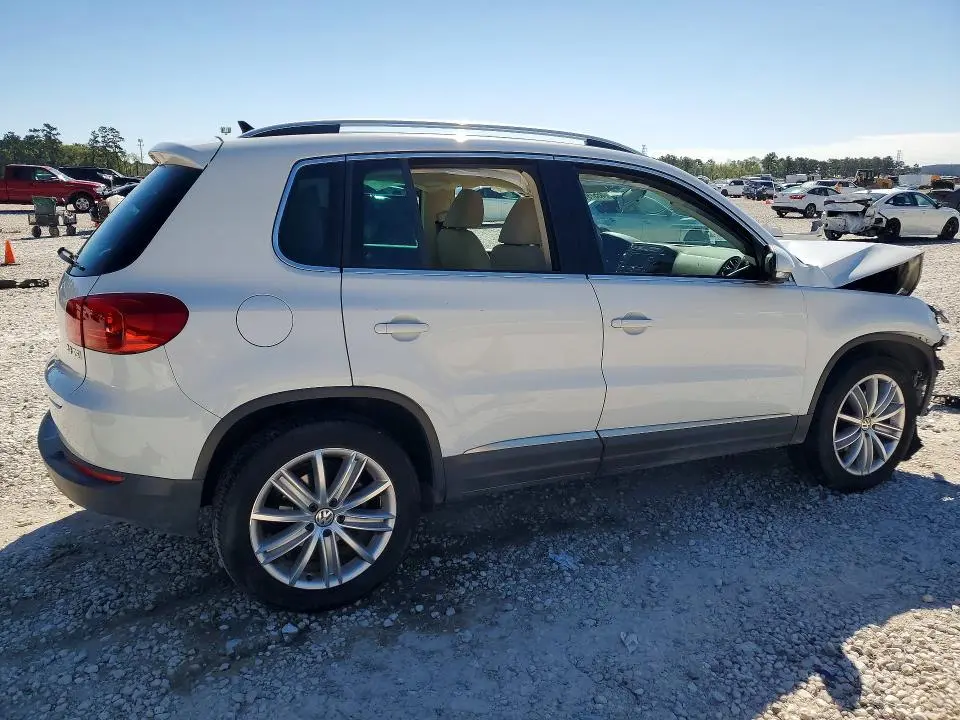 2015 VOLKSWAGEN TIGUAN S  