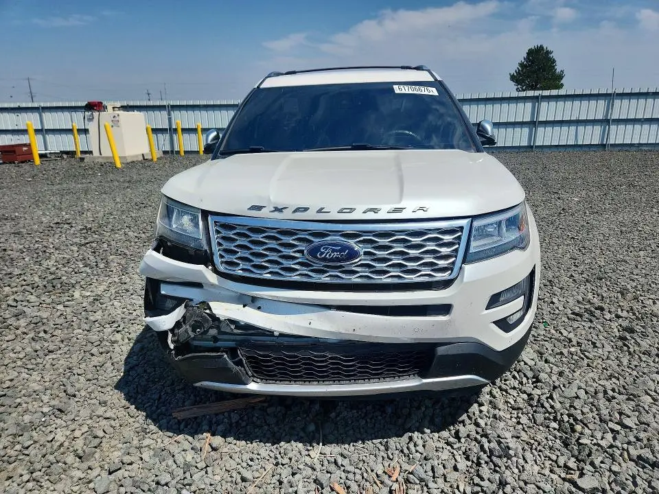 2017 FORD EXPLORER PLATINUM  