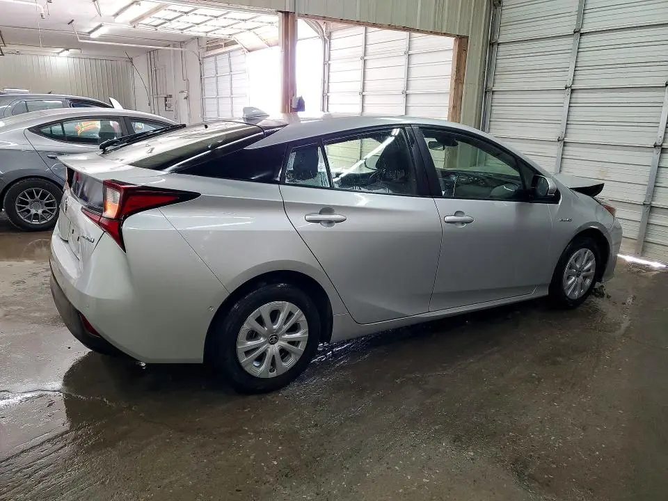 2020 TOYOTA PRIUS LE  