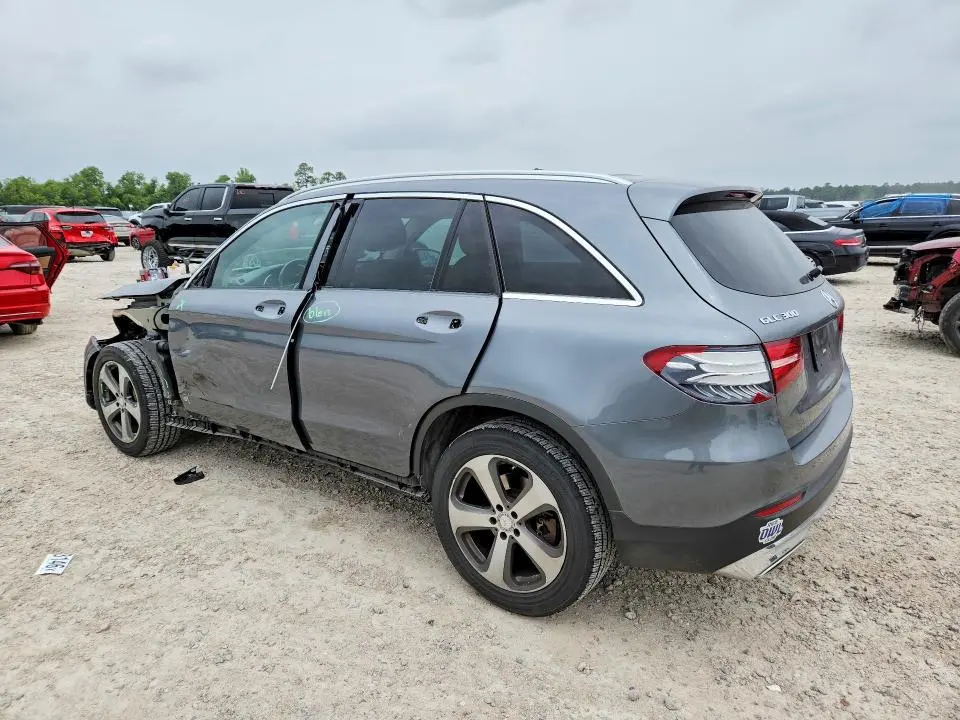 2017 MERCEDES-BENZ GLC 300  