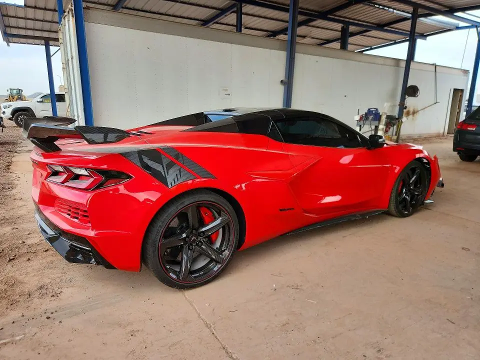 2024 CHEVROLET CORVETTE E-RAY 3LZ  