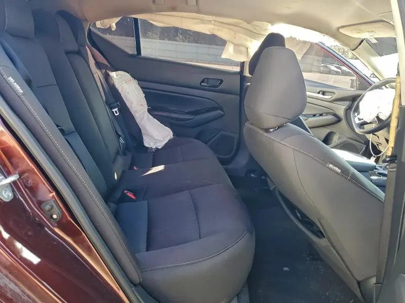 2023 NISSAN ALTIMA SV  