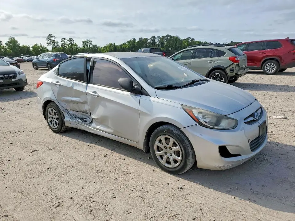 2014 HYUNDAI ACCENT GLS  