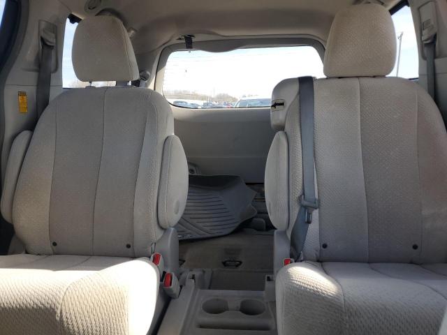 2014 TOYOTA SIENNA LE