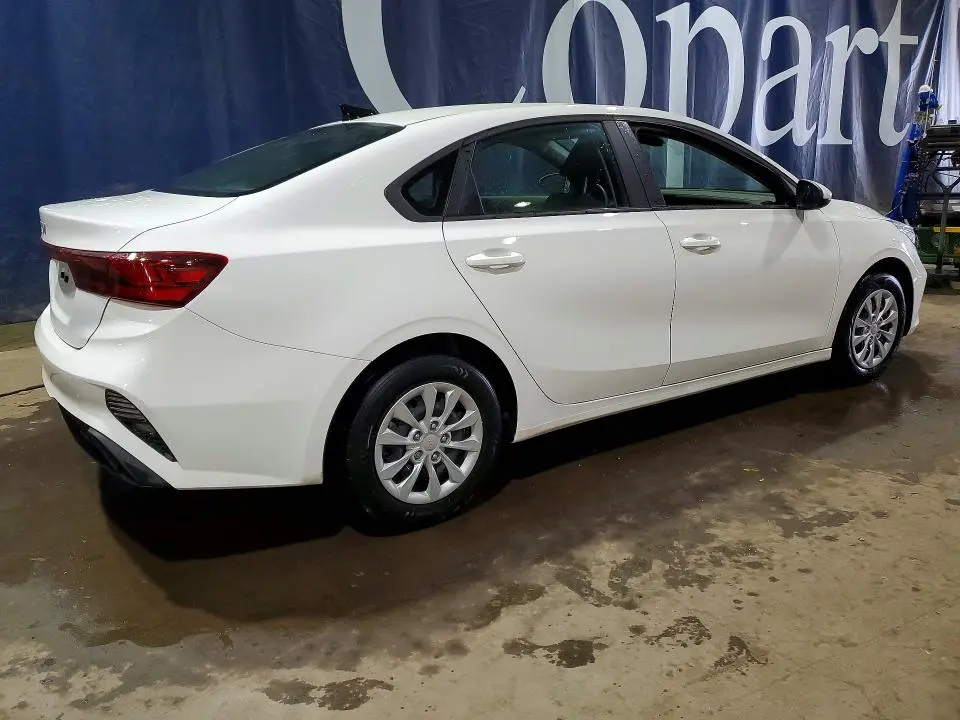 2024 KIA FORTE LX  