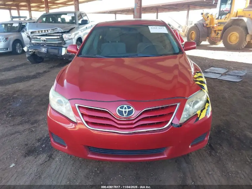 2011 TOYOTA CAMRY LE