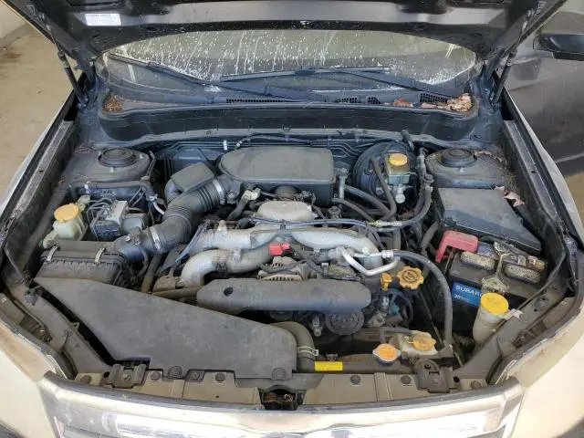 2010 SUBARU FORESTER XS  