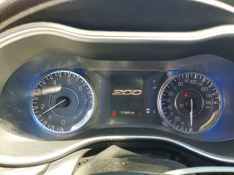 2015 CHRYSLER 200 LIMITED  
