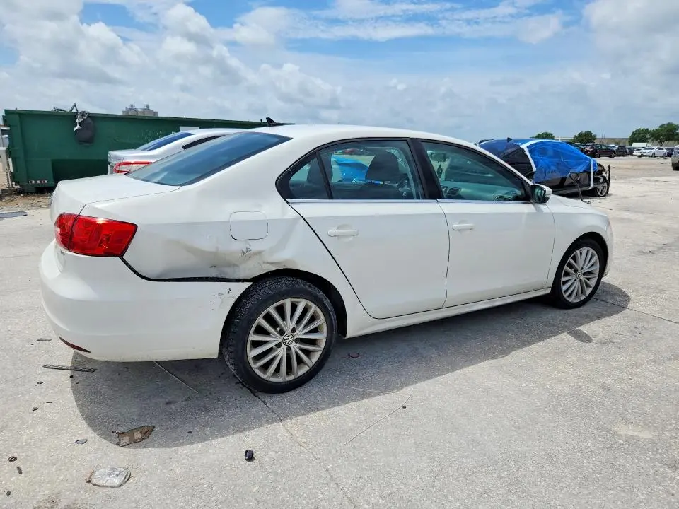 2013 VOLKSWAGEN JETTA TDI  