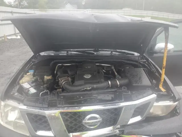 2010 NISSAN FRONTIER CREW CAB SE