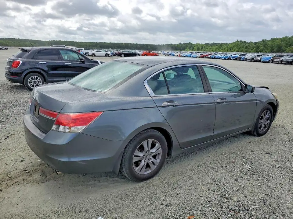 2011 HONDA ACCORD LXP  