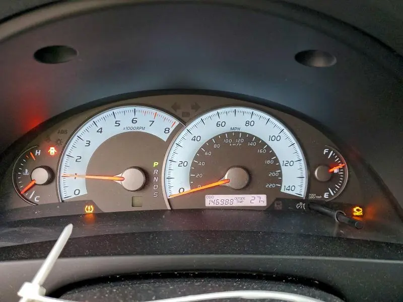 2011 TOYOTA CAMRY BASE  