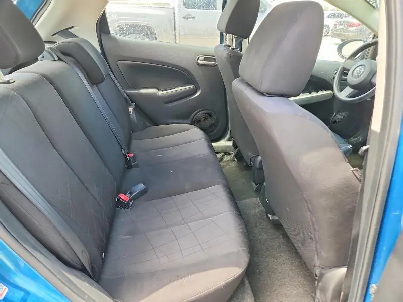 2012 MAZDA MAZDA2   