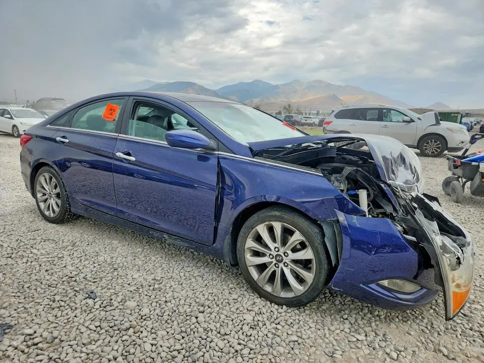 2012 HYUNDAI SONATA SE  