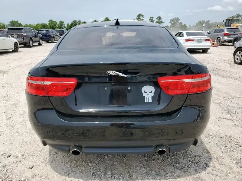 2019 JAGUAR XE   
