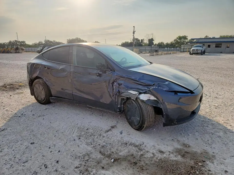 2026 TESLA MODEL Y   