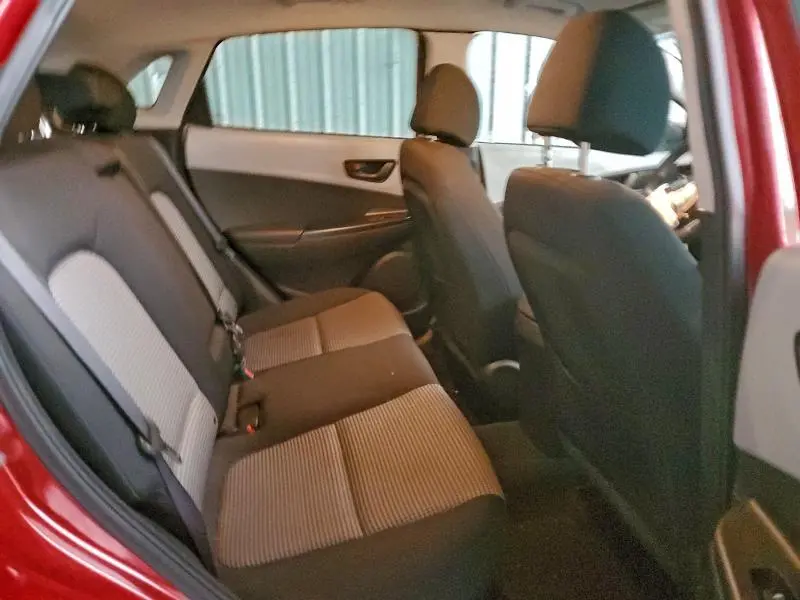 2020 HYUNDAI KONA SE  