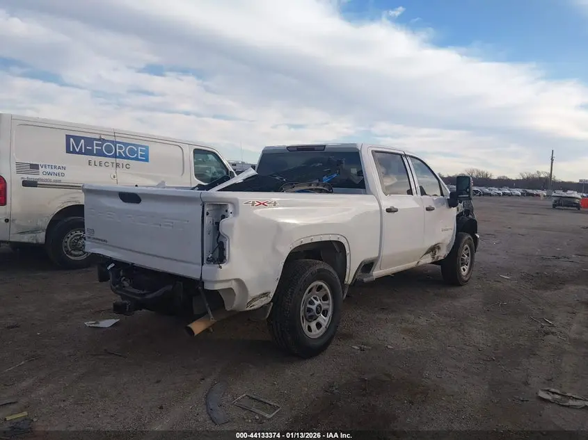 2025 CHEVROLET SILVERADO 2500HD 4WD  STANDARD BED WORK TRUCK