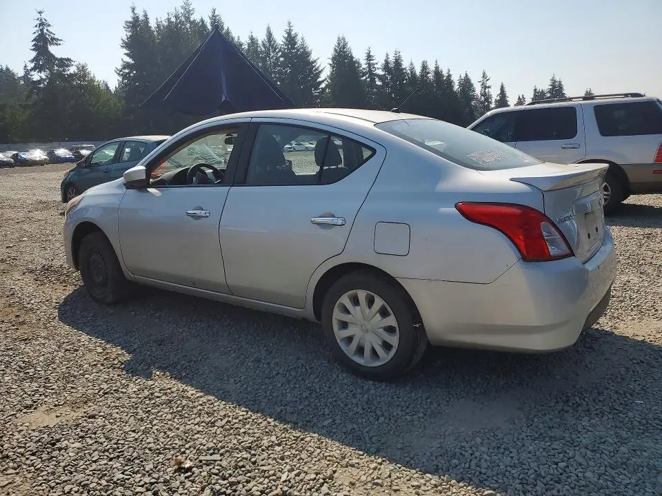 2019 NISSAN VERSA SV  