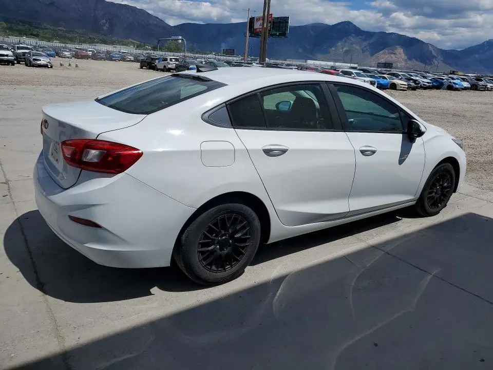 2017 CHEVROLET CRUZE LS  