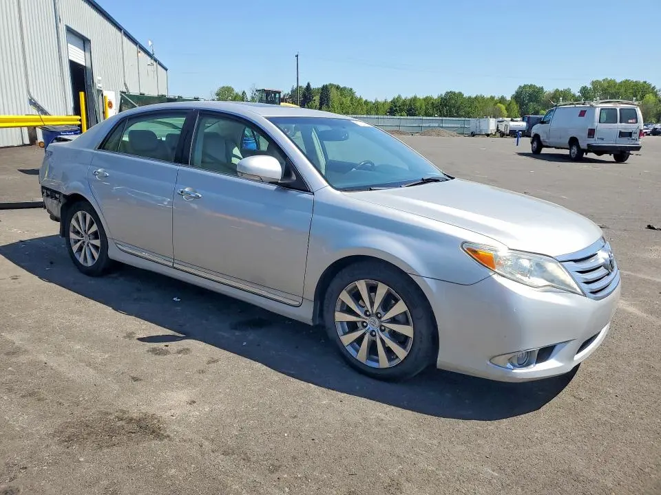 2011 TOYOTA AVALON LIMITED  