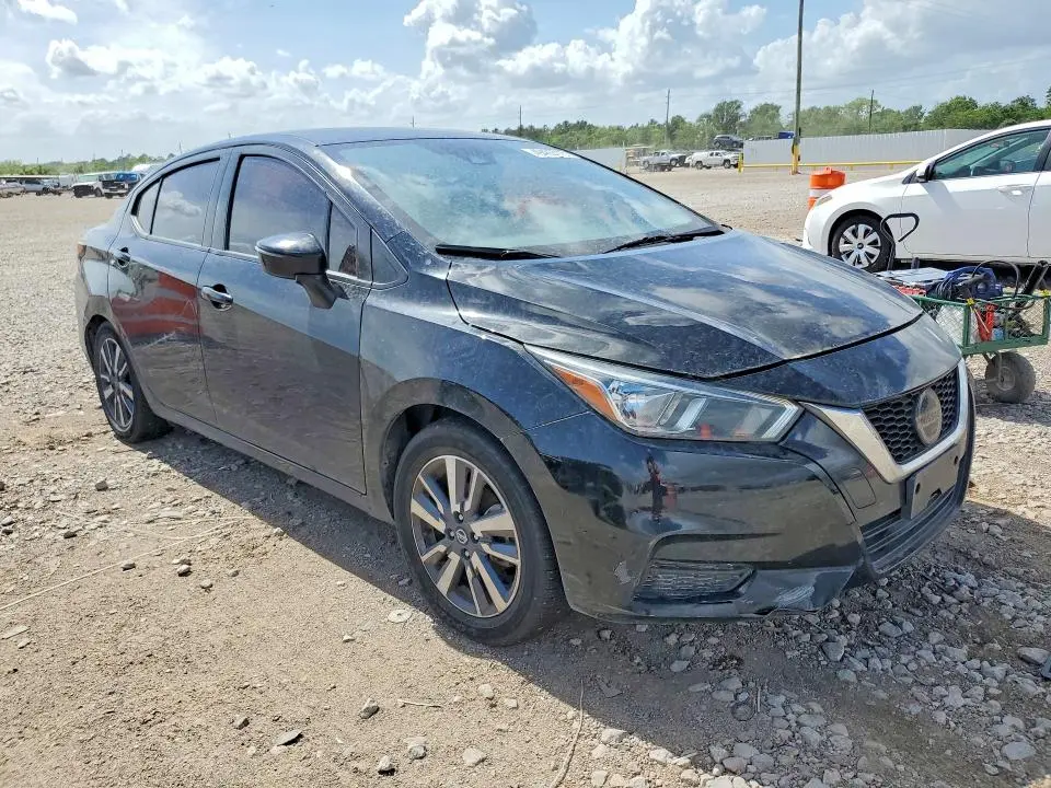 2020 NISSAN VERSA SV  