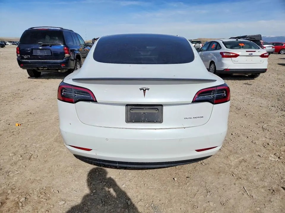 2021 TESLA MODEL 3   