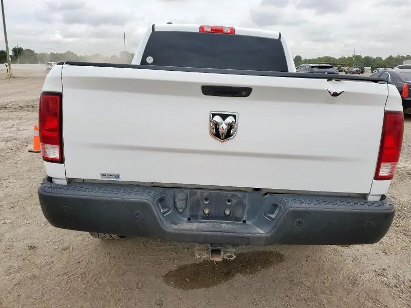 2016 RAM 1500 ST  