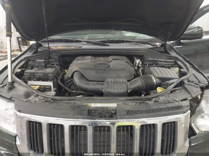 2011 JEEP GRAND CHEROKEE LAREDO