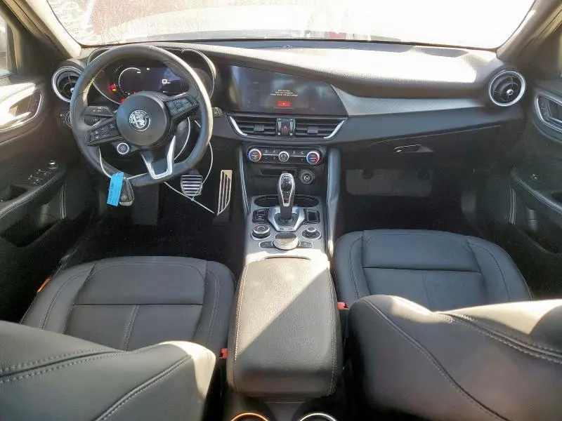 2024 ALFA ROMEO GIULIA TI  