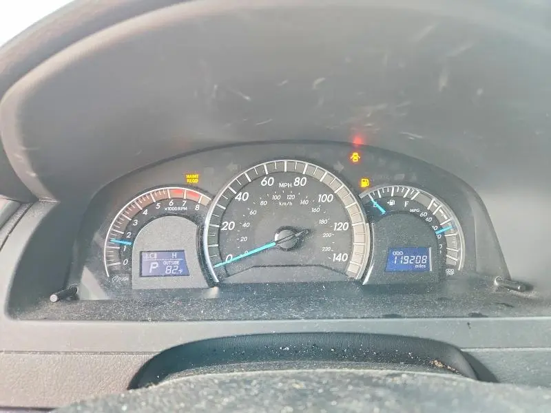 2014 TOYOTA CAMRY SE  
