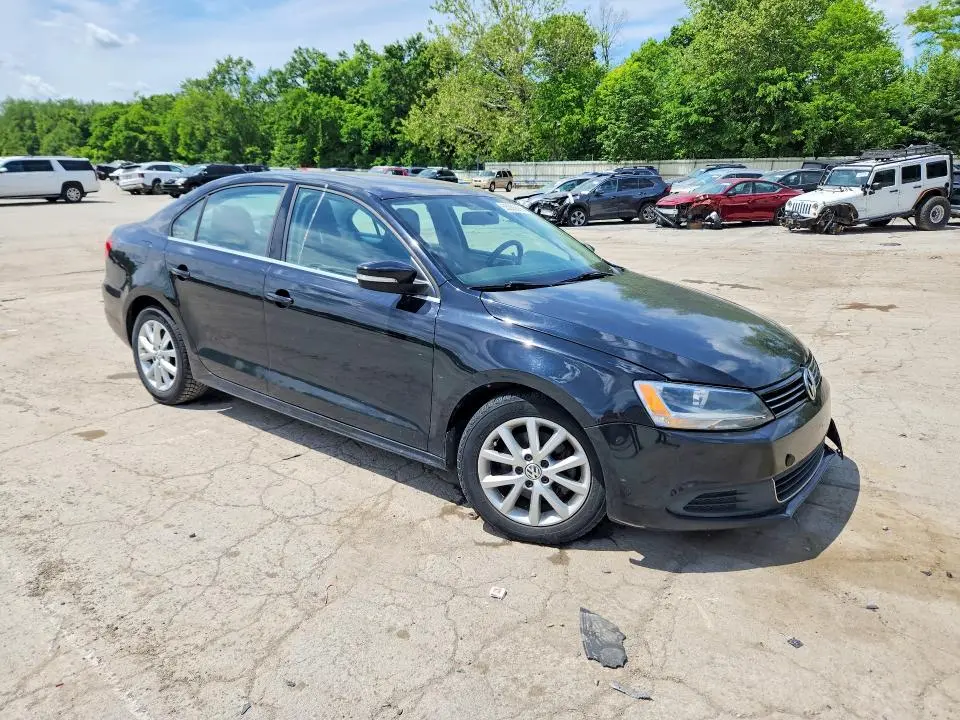 2014 VOLKSWAGEN JETTA SE  
