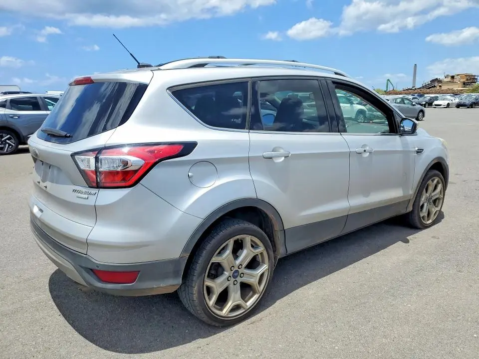 2017 FORD ESCAPE TITANIUM  