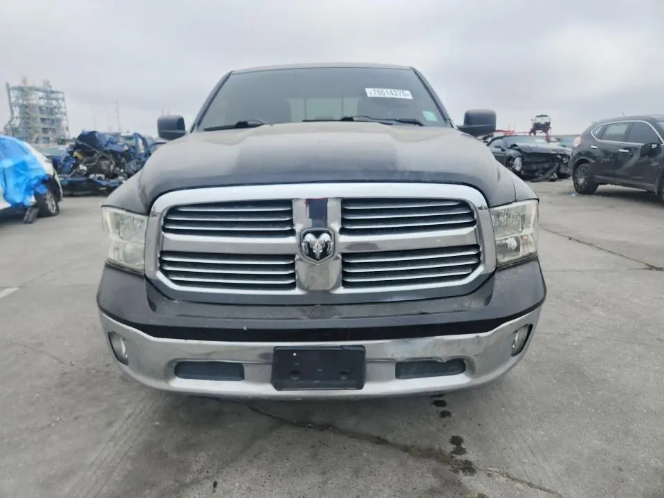 2014 RAM 1500 SLT  