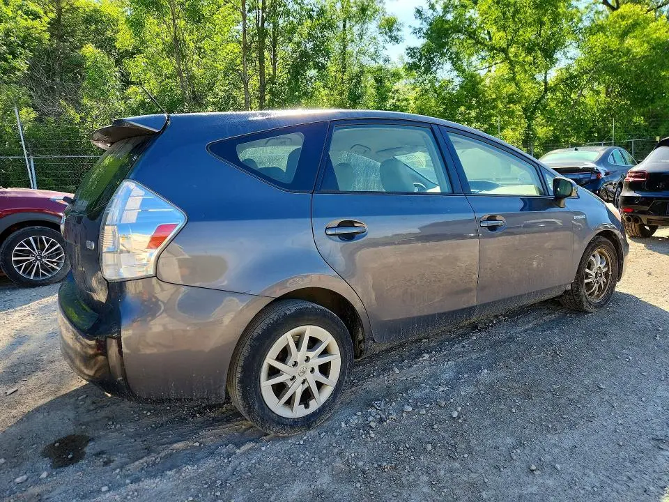 2013 TOYOTA PRIUS V THREE  